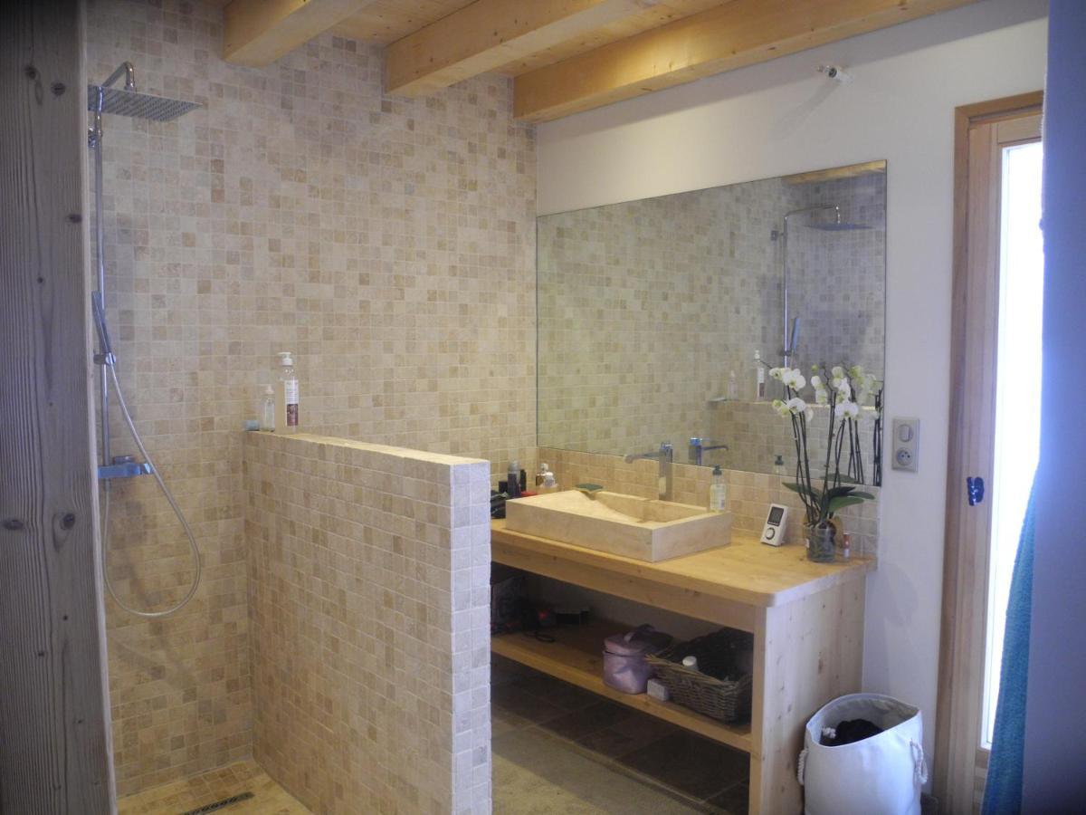 Le Darma Villa Sixt-Fer-a-Cheval Bagian luar foto